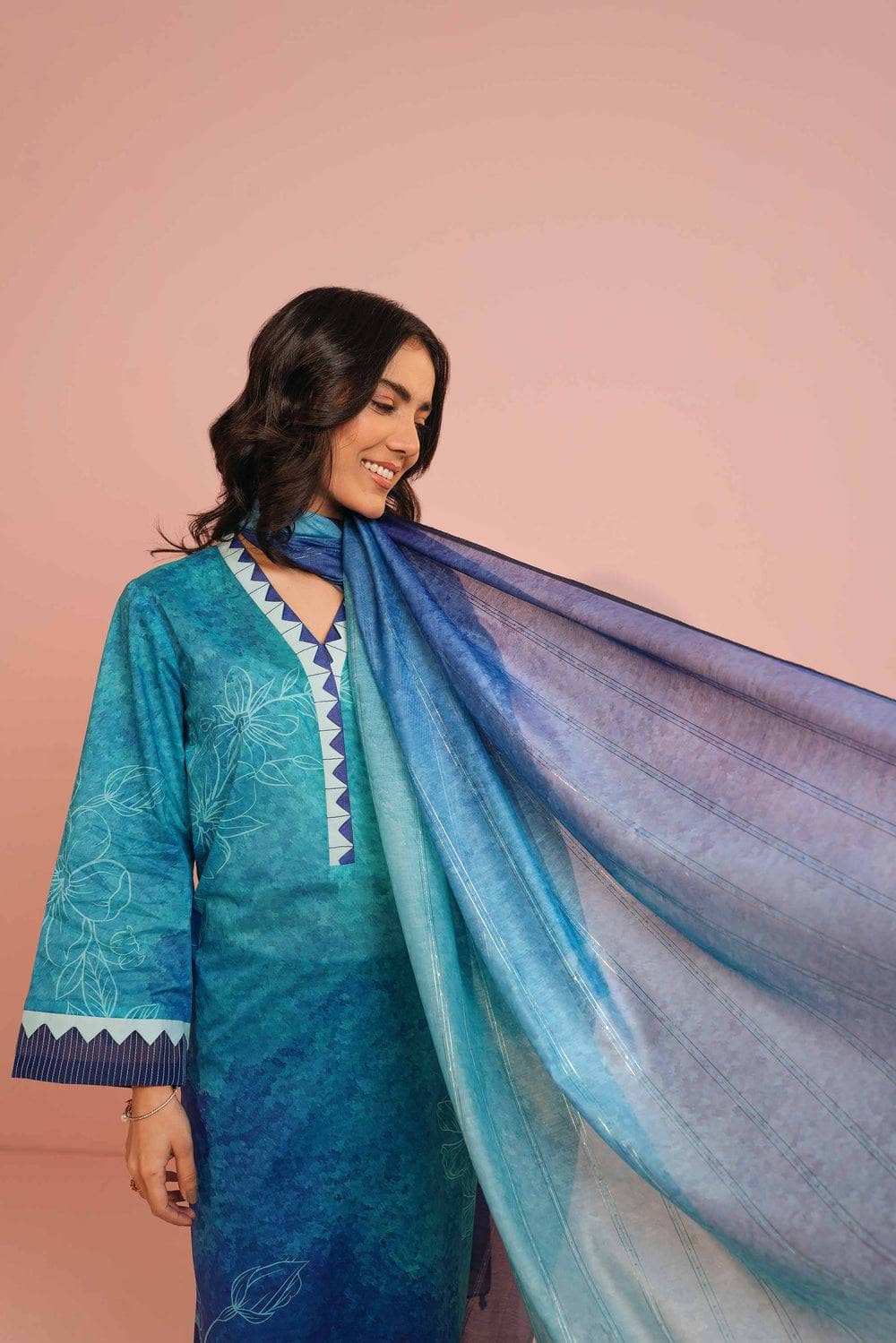 Img_nishat_lawn_23_ramdan_edit_awwal_boutique