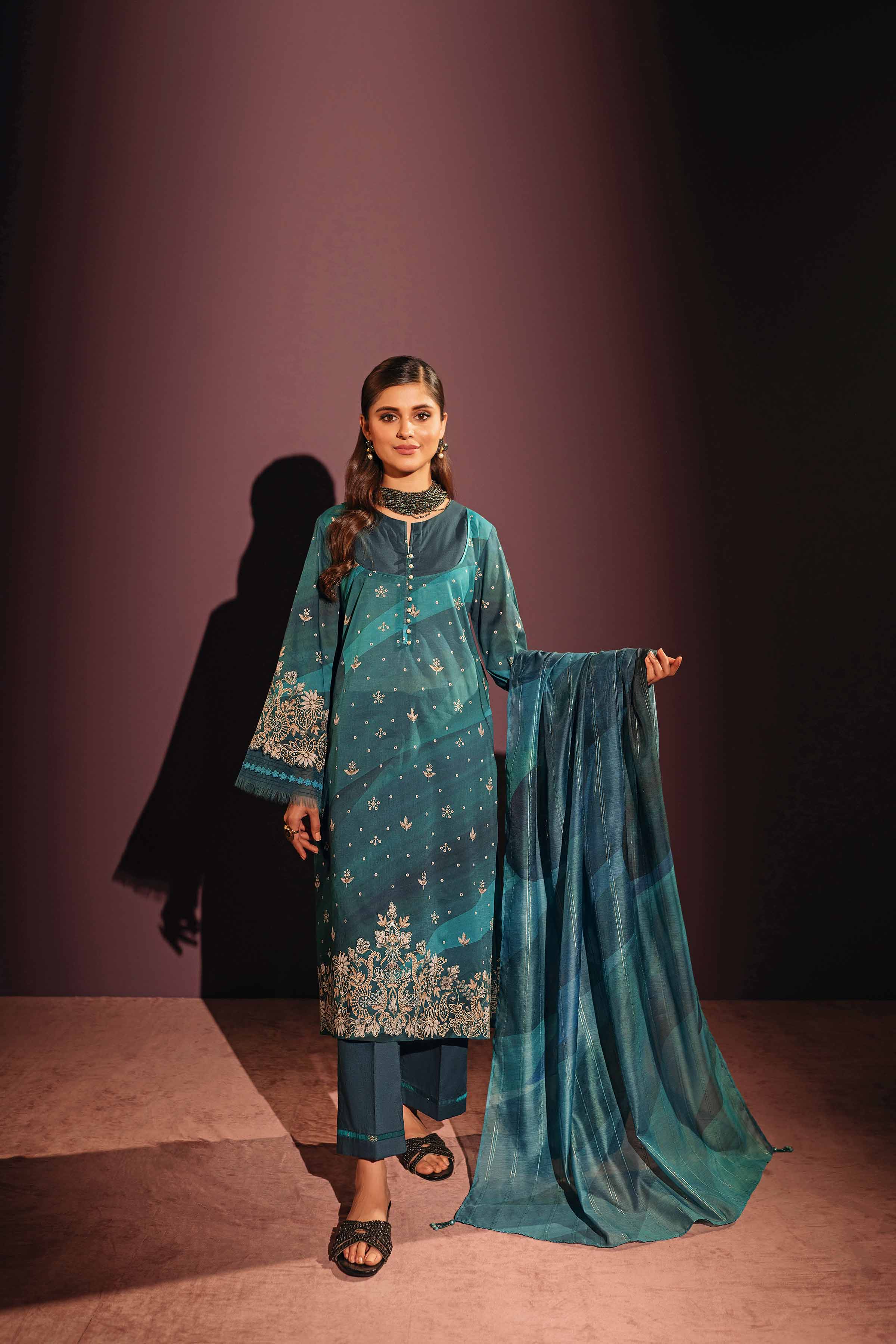 Img_nishat_lawn_23_ramdan_edit_awwal_boutique