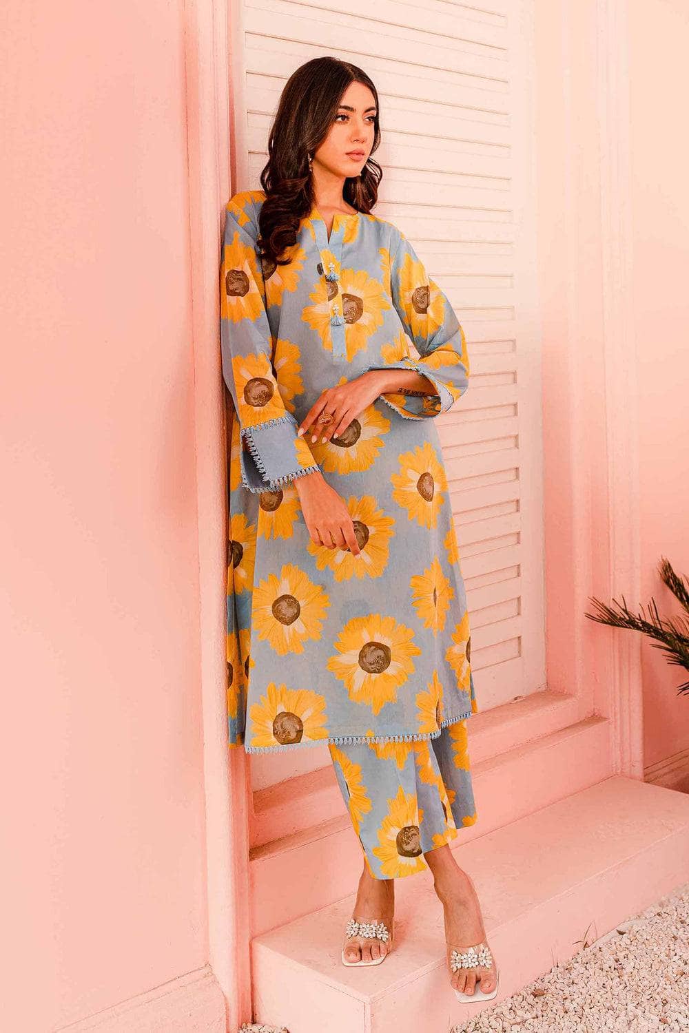 img_nishat_lawn_23_nisha_awwal_boutique