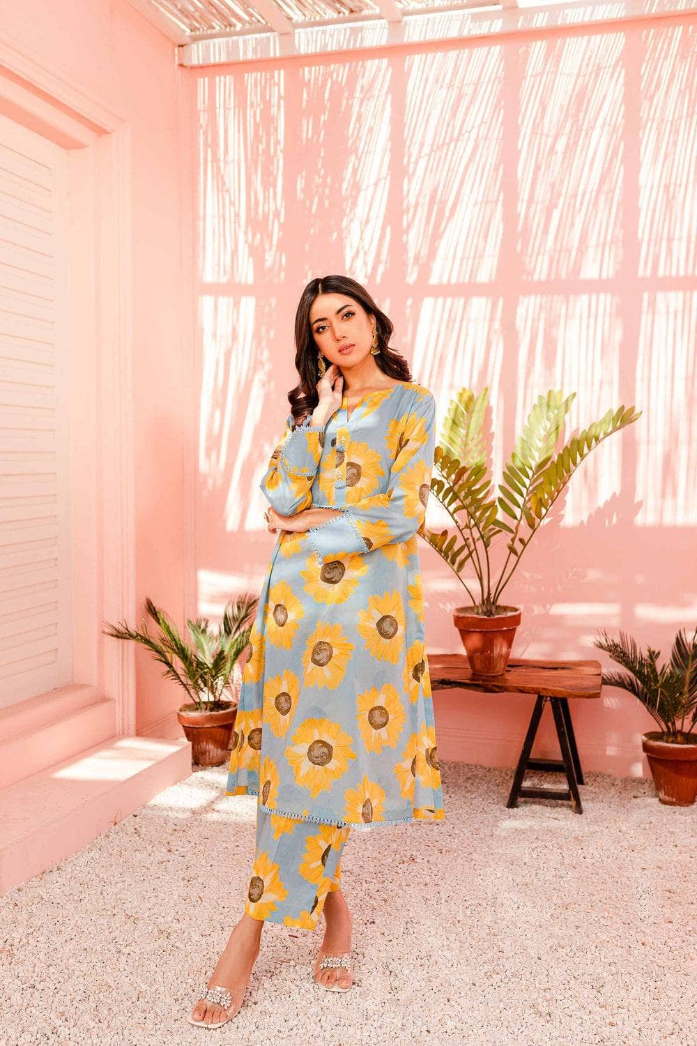 img_nishat_lawn_23_nisha_awwal_boutique