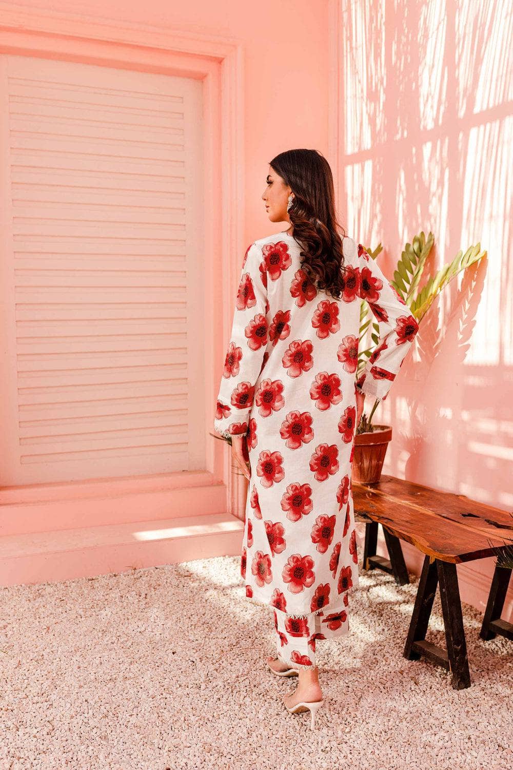 img_nishat_lawn_23_nisha_awwal_boutique