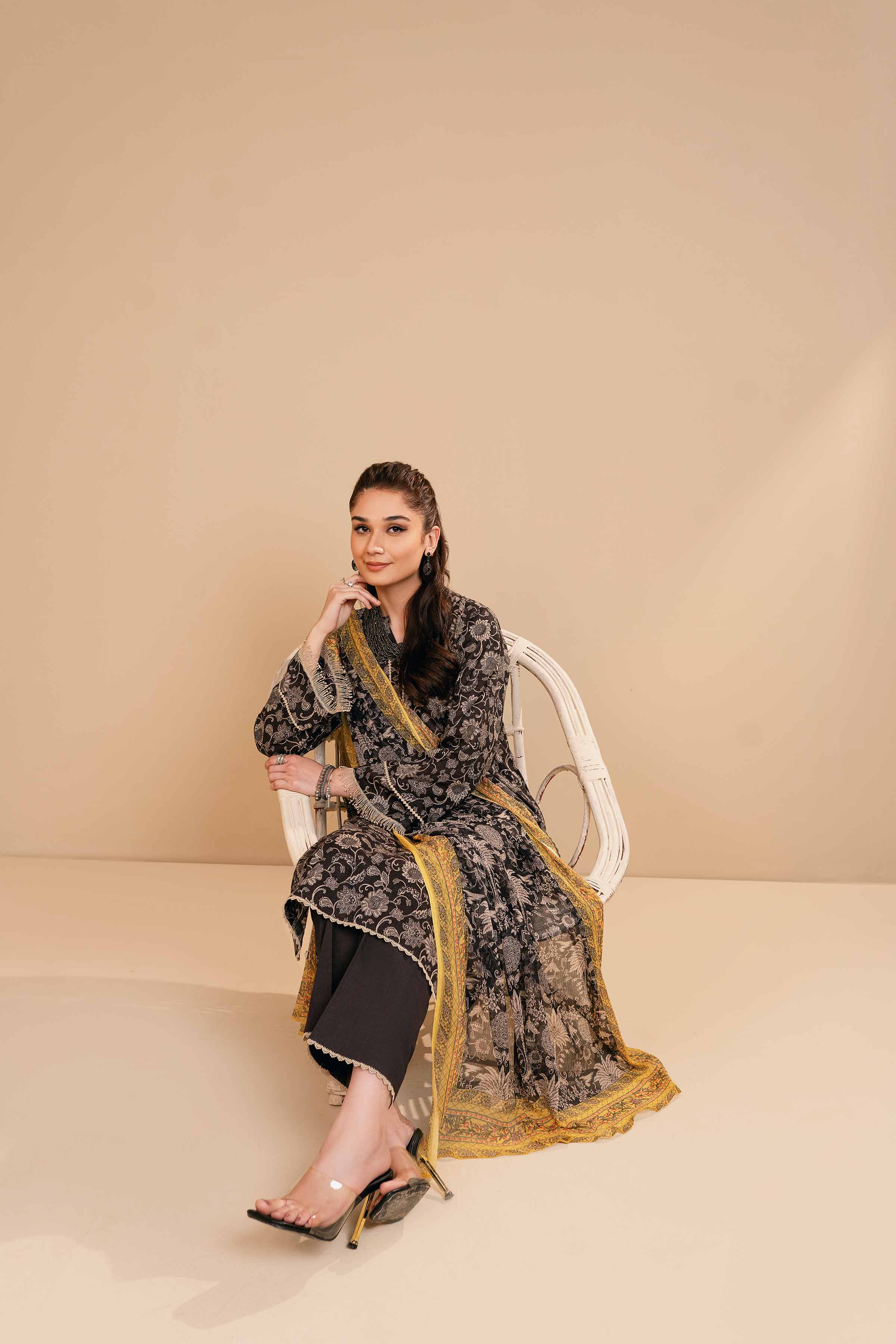Img_nishat_lawn_ramdan_edit_awwal_boutique