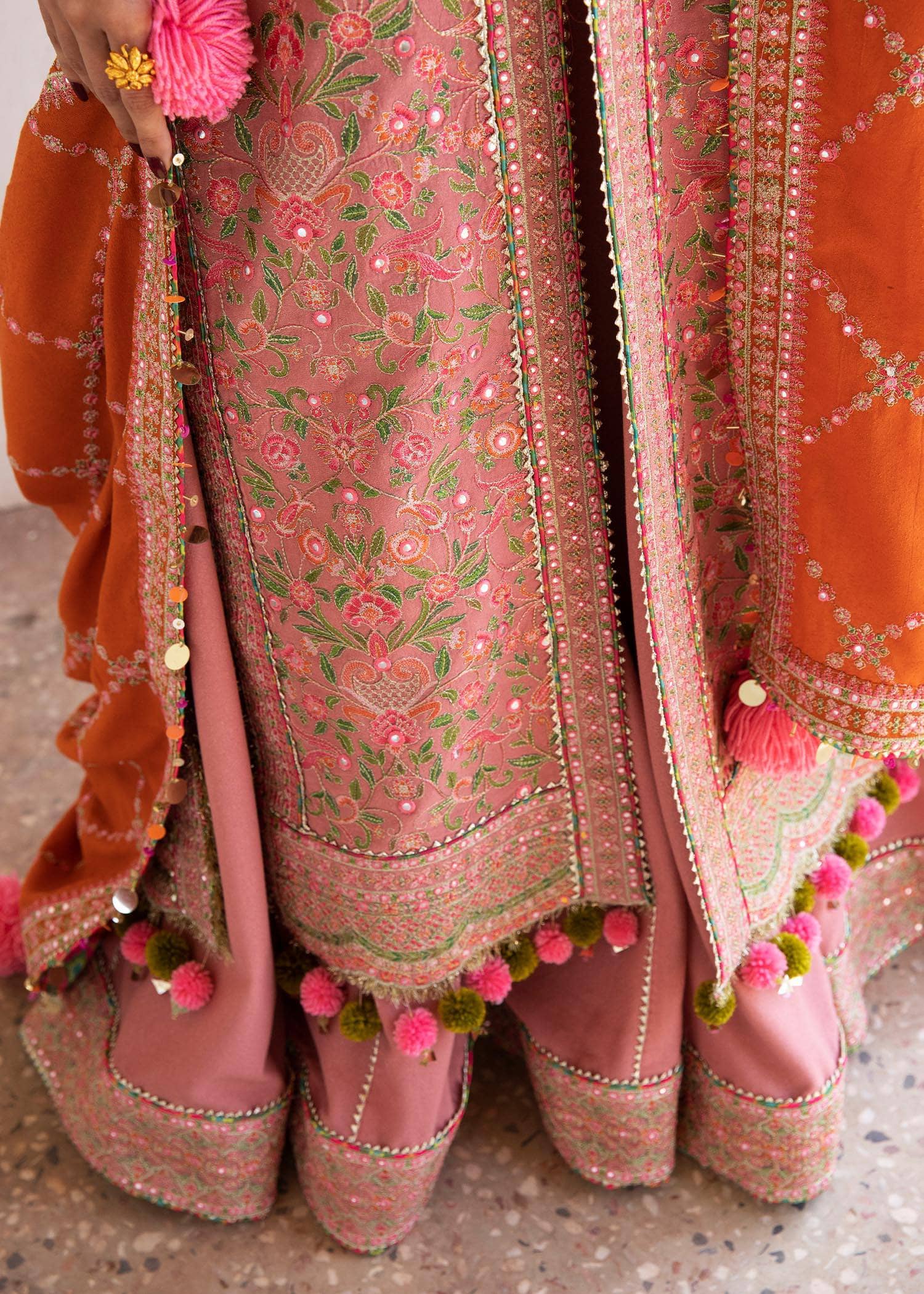 img_hussain_rehar_karandi_22_awwal_boutique