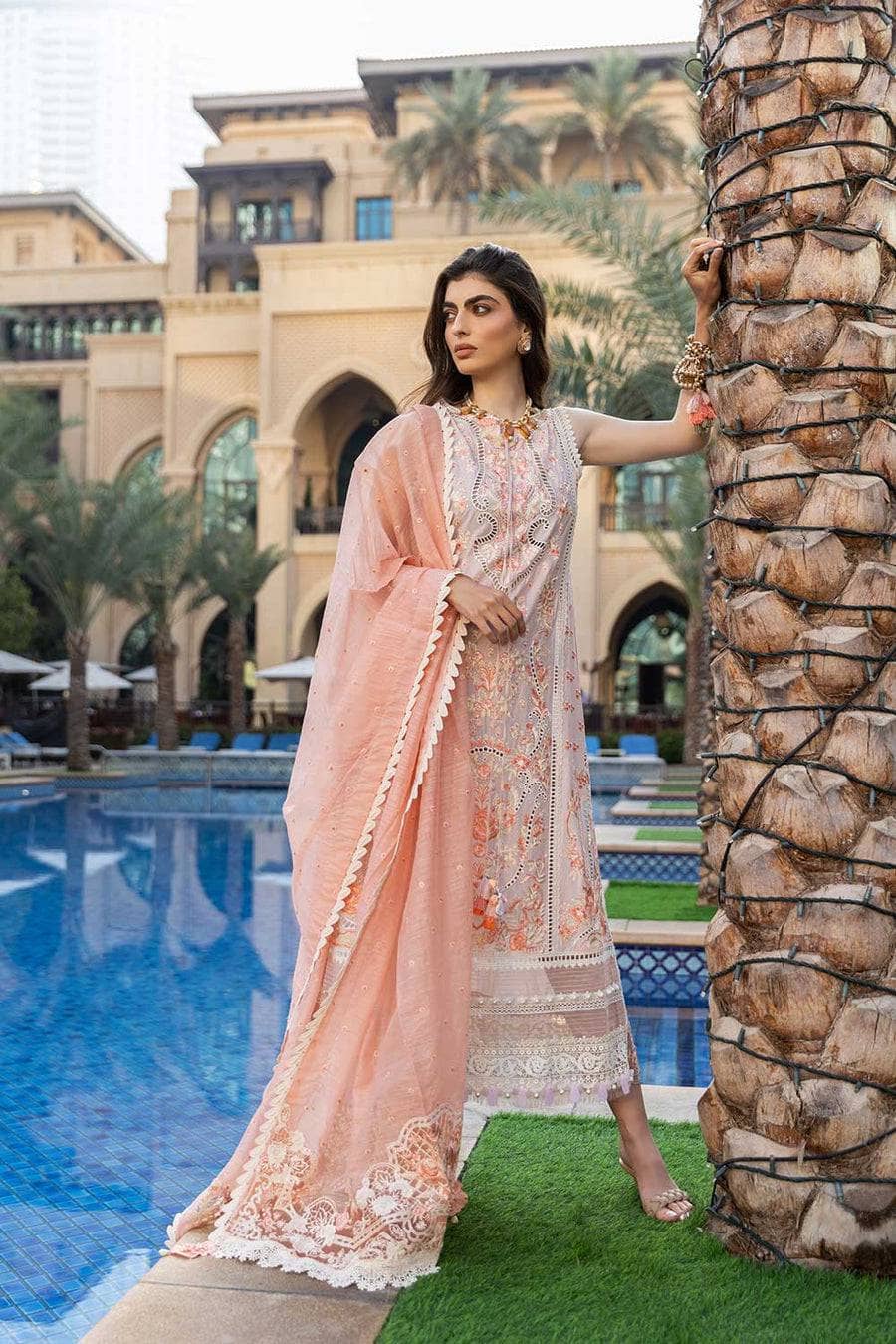 img_sobia_nazir_lawn_22_awwal_boutique