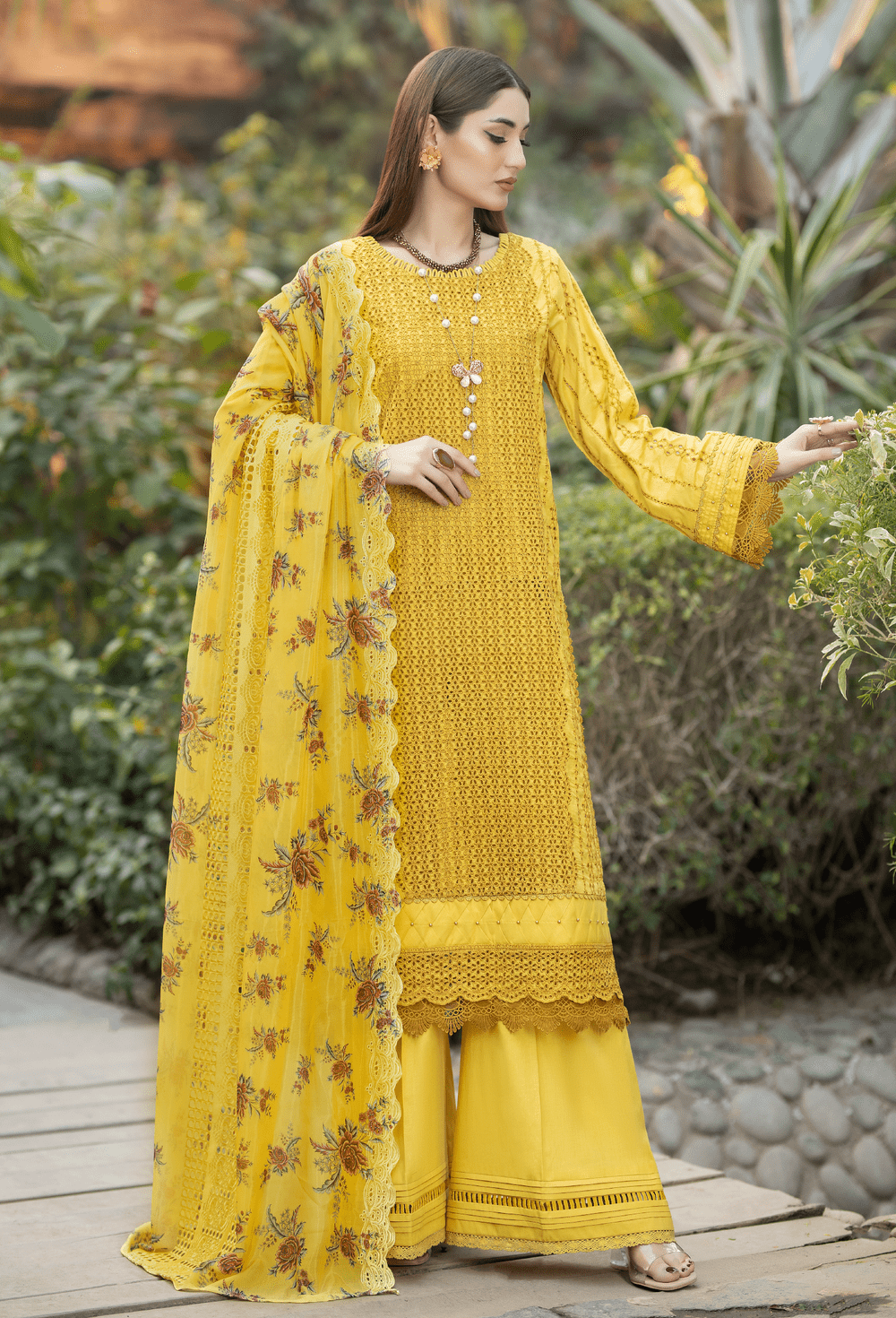 img_adans_libas_fuchsia_lawn_awwal_boutique