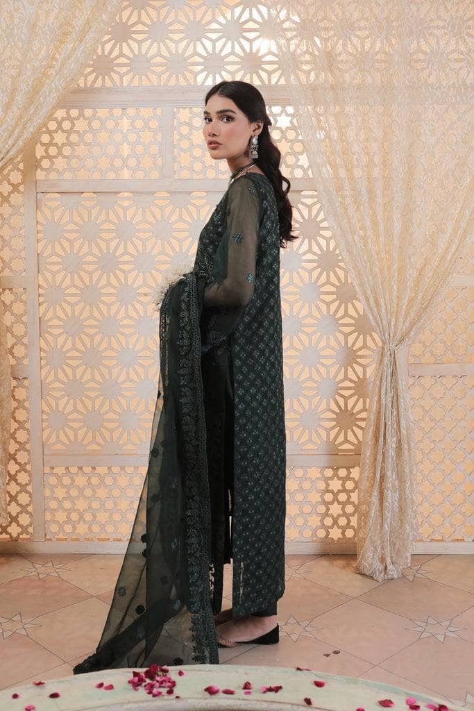 img_lsm_lakhani_embroidered_lawn_awwal_boutique