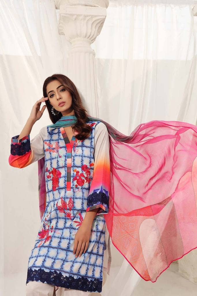 img_charizma_combination_lawn_2021_awwal_boutique