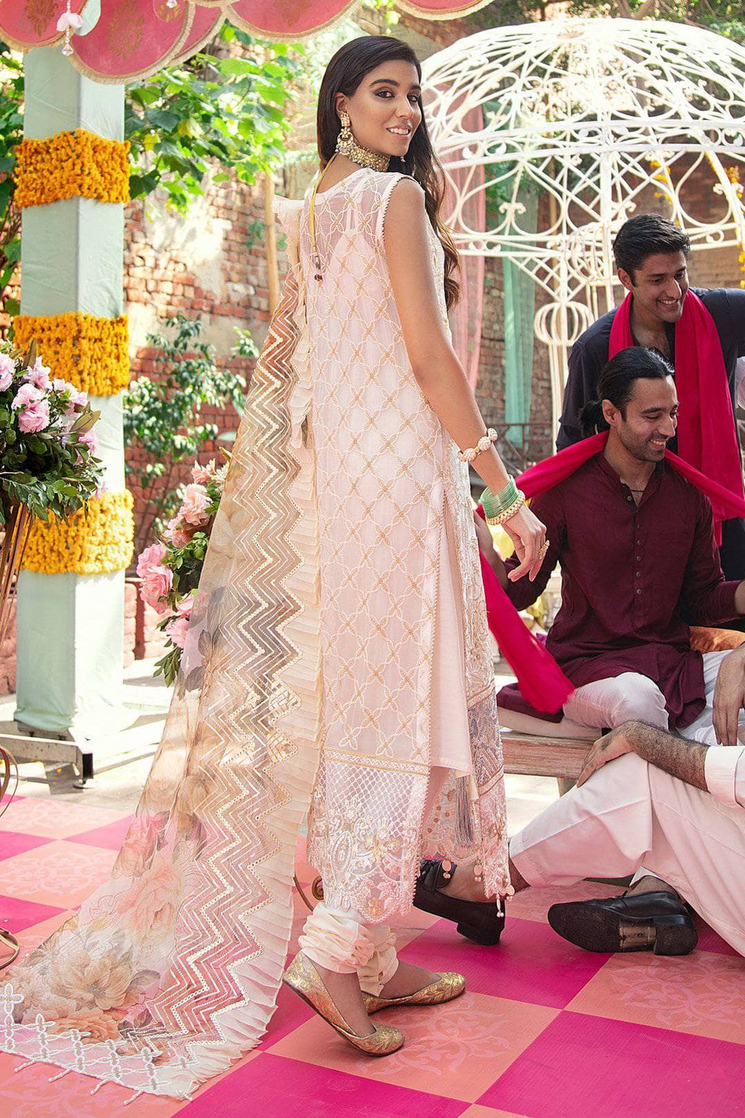 img_nureh_jhoomro_wedding_edition_awwal_boutique