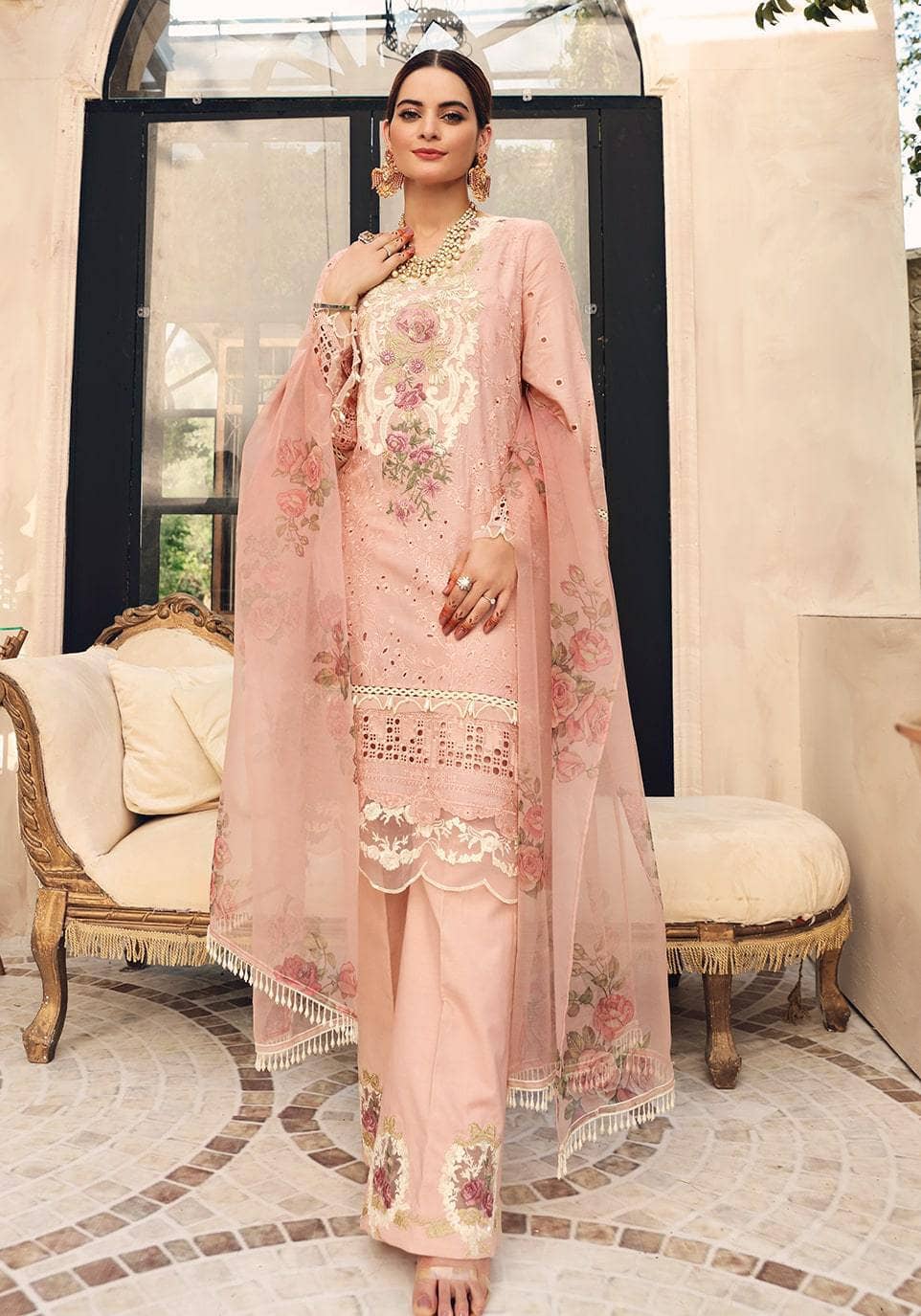 img_elaf_festive_chikankari_lawn_collection_awwal_boutique