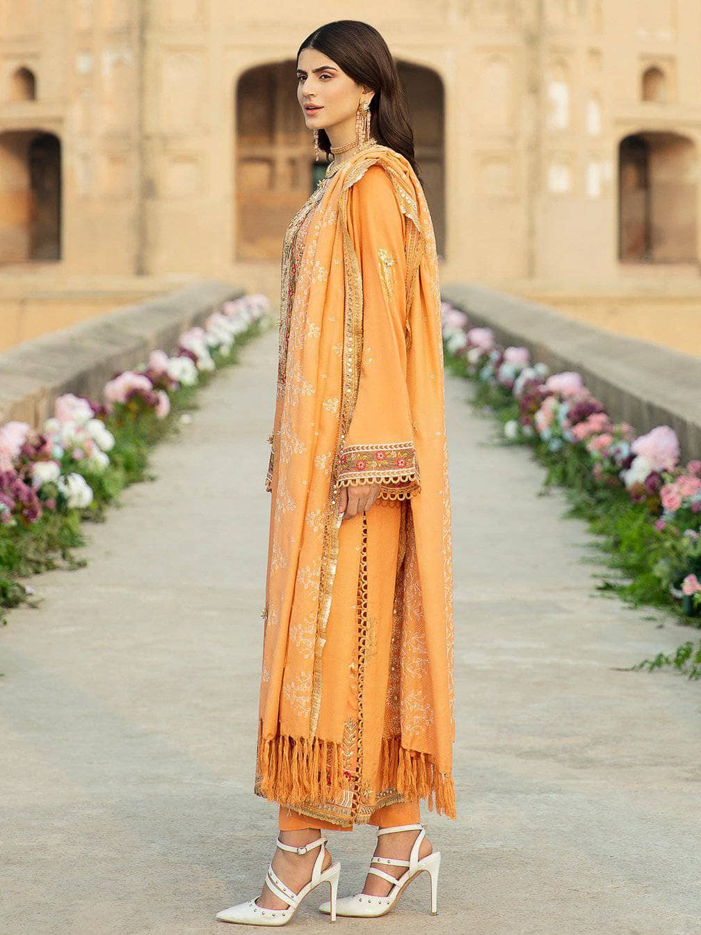 img_parishay_winter_collection_awwal_boutique