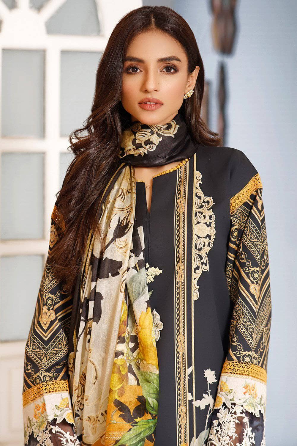 img_jade_ombre_premium_lawn_2021_awwal_boutique