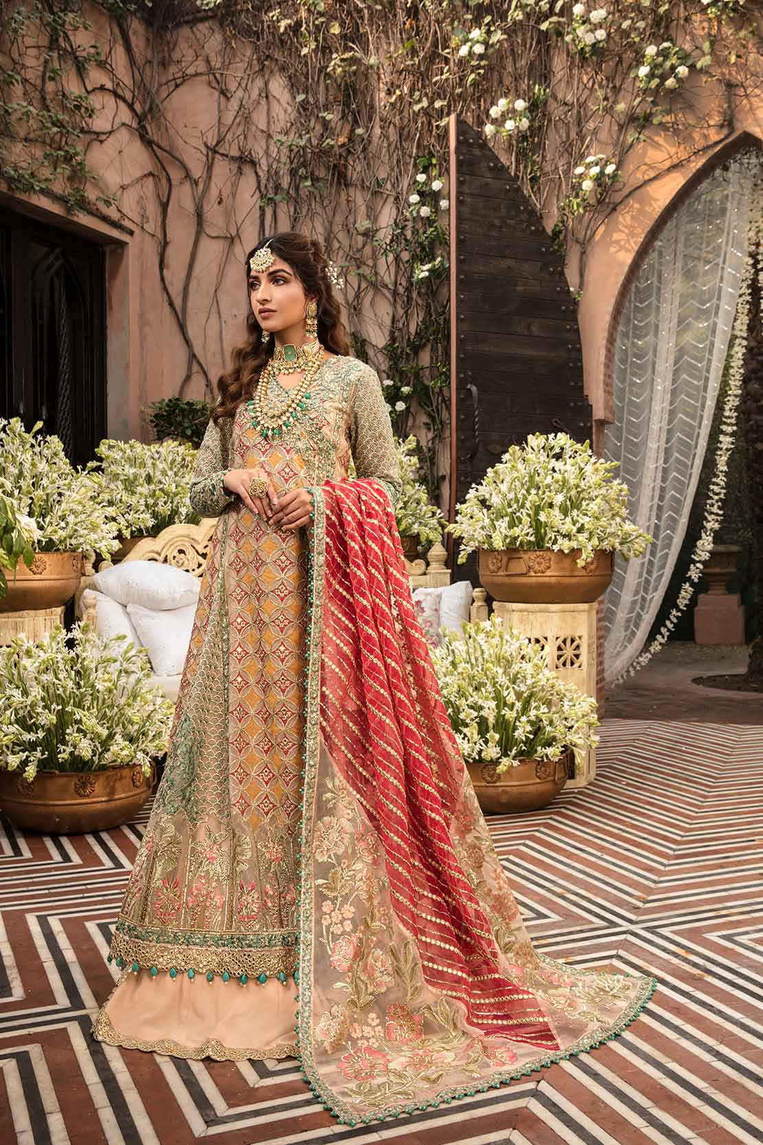 img_crimson_wedding_edition_awwal_boutique