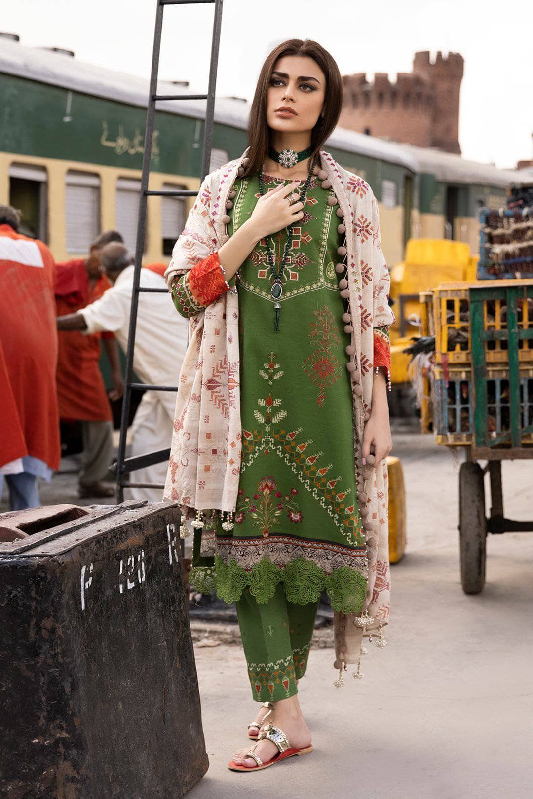 img_nureh_maya_khaddar_vol_2_awwal_boutique