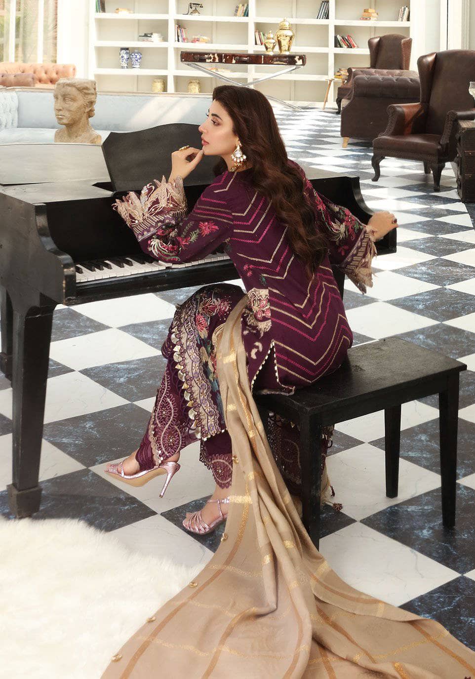 img_elaf_luxury_winter_collection_awwal_boutique