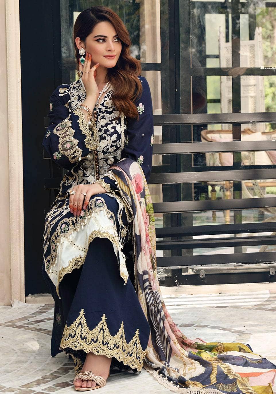 img_elaf_festive_chikankari_lawn_collection_awwal_boutique