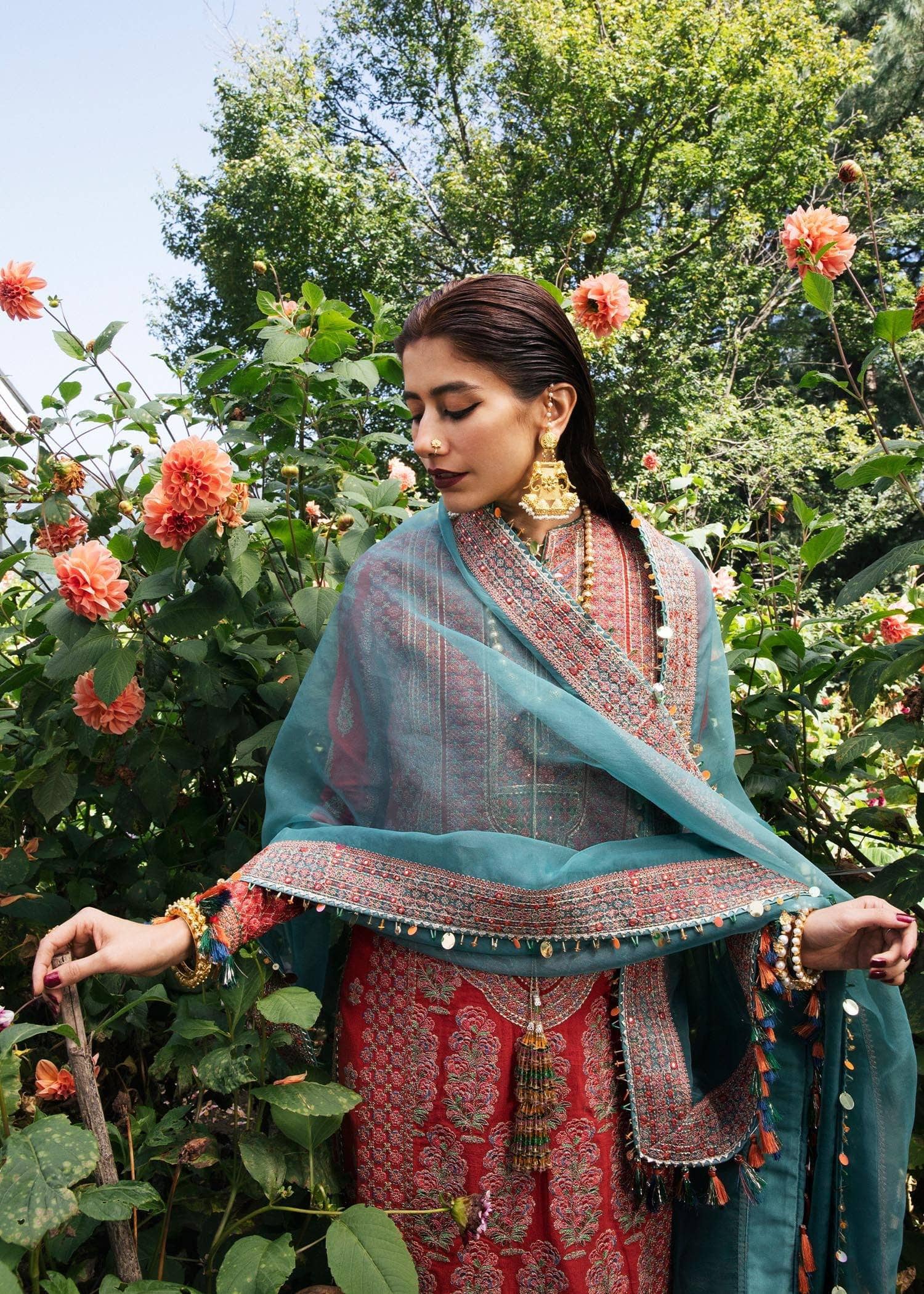 img_hussain_rehar_karandi_22_awwal_boutique