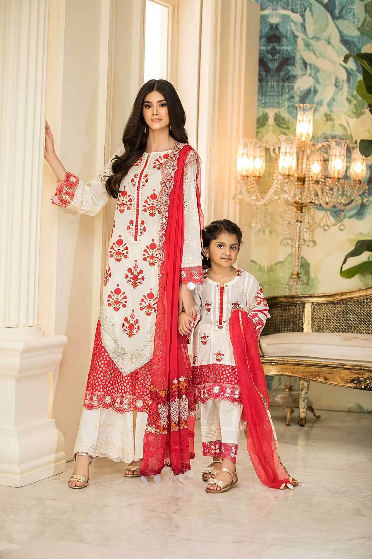 img_charizma_festive_signature_lawn_collection_2020_awwal_boutique
