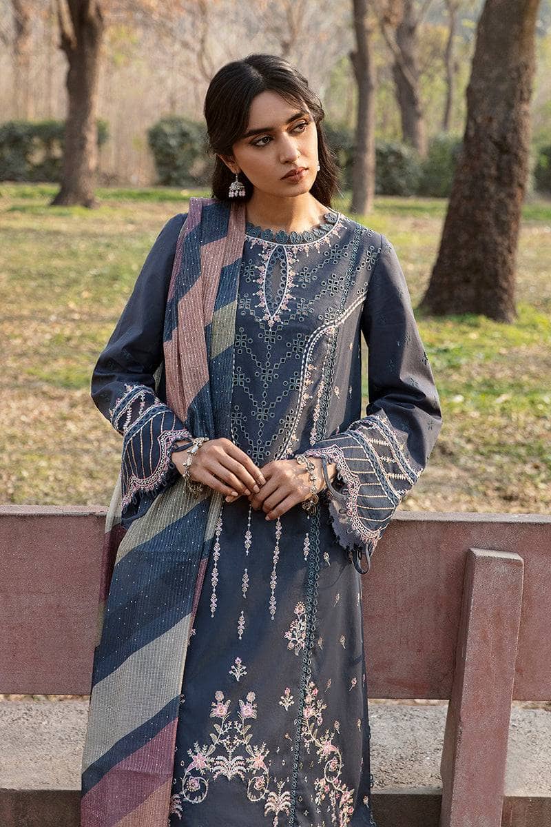 img_qalamkar_q_line_lawn_23_awwal_boutique