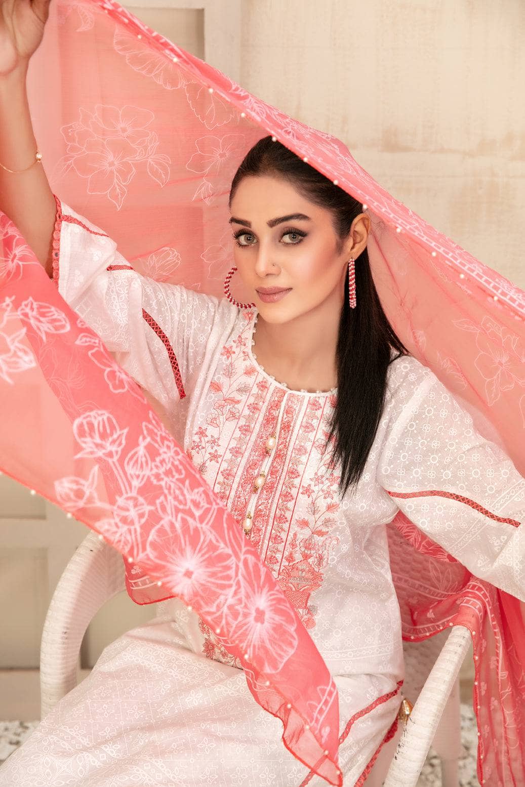 img_amna_sohail_melika_awwal_boutique