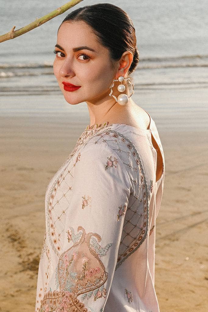 img_qalamkar_luxury_sahil_lawn_23_awwal_boutique