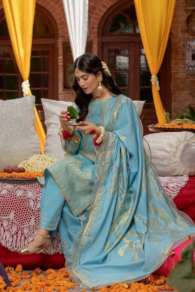 img_charizma_jacquard_lawn_awwal_boutique