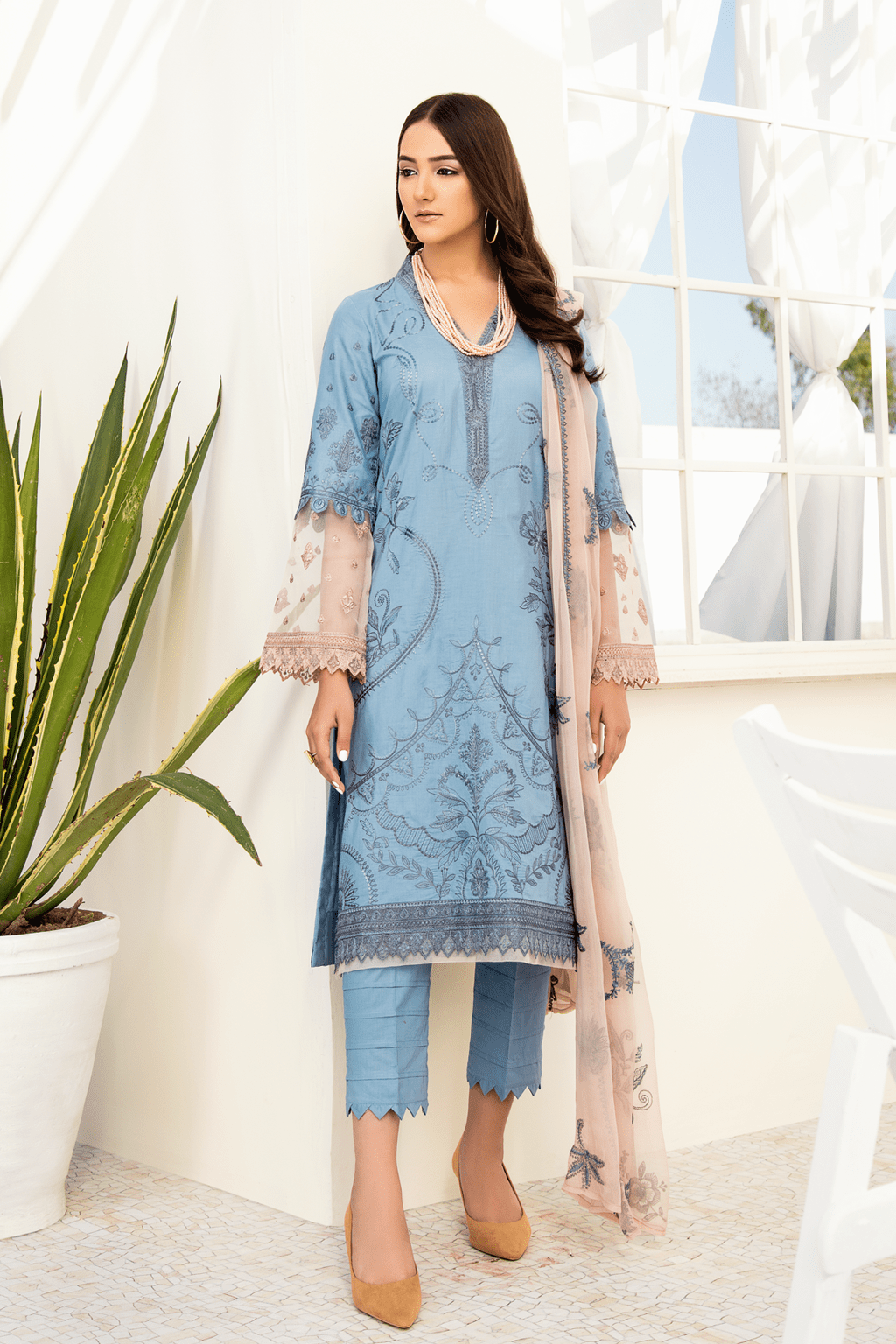 img_iznik_chinon_lawn_collection_awwal_boutique_eid_collection