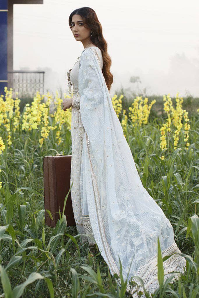 img_qalamkar_luxury_lawn_2021_awwal_boutique