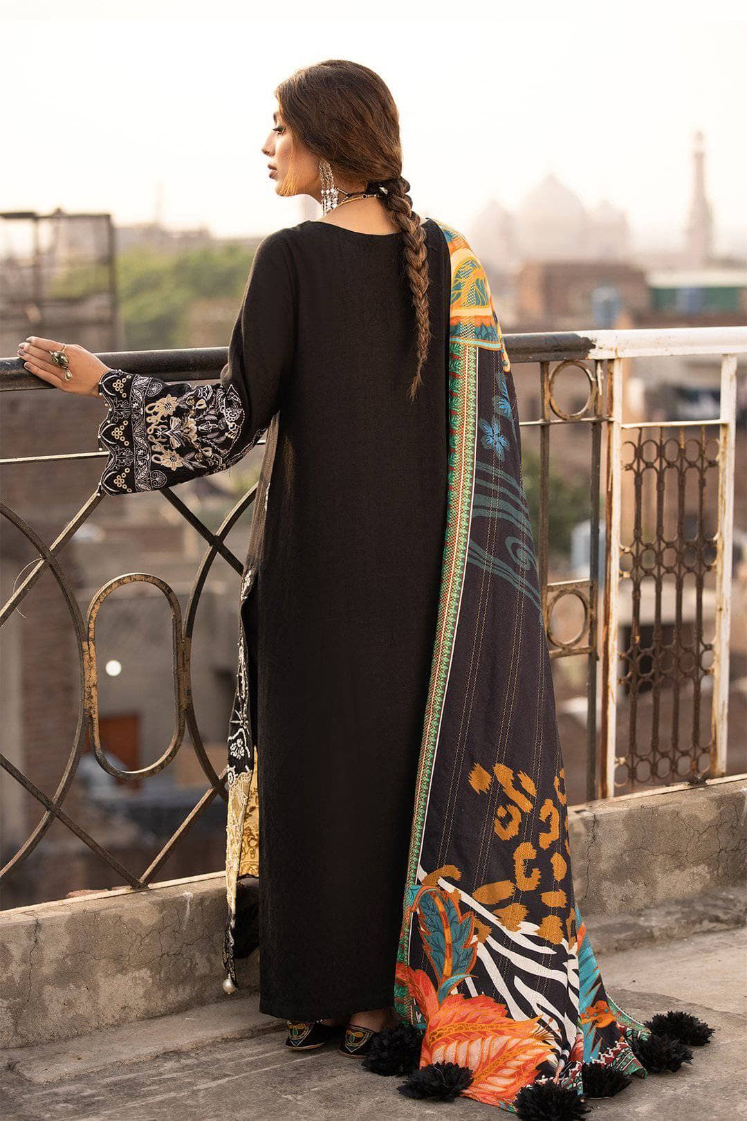 img_nureh_maya_linen_awwal_boutique