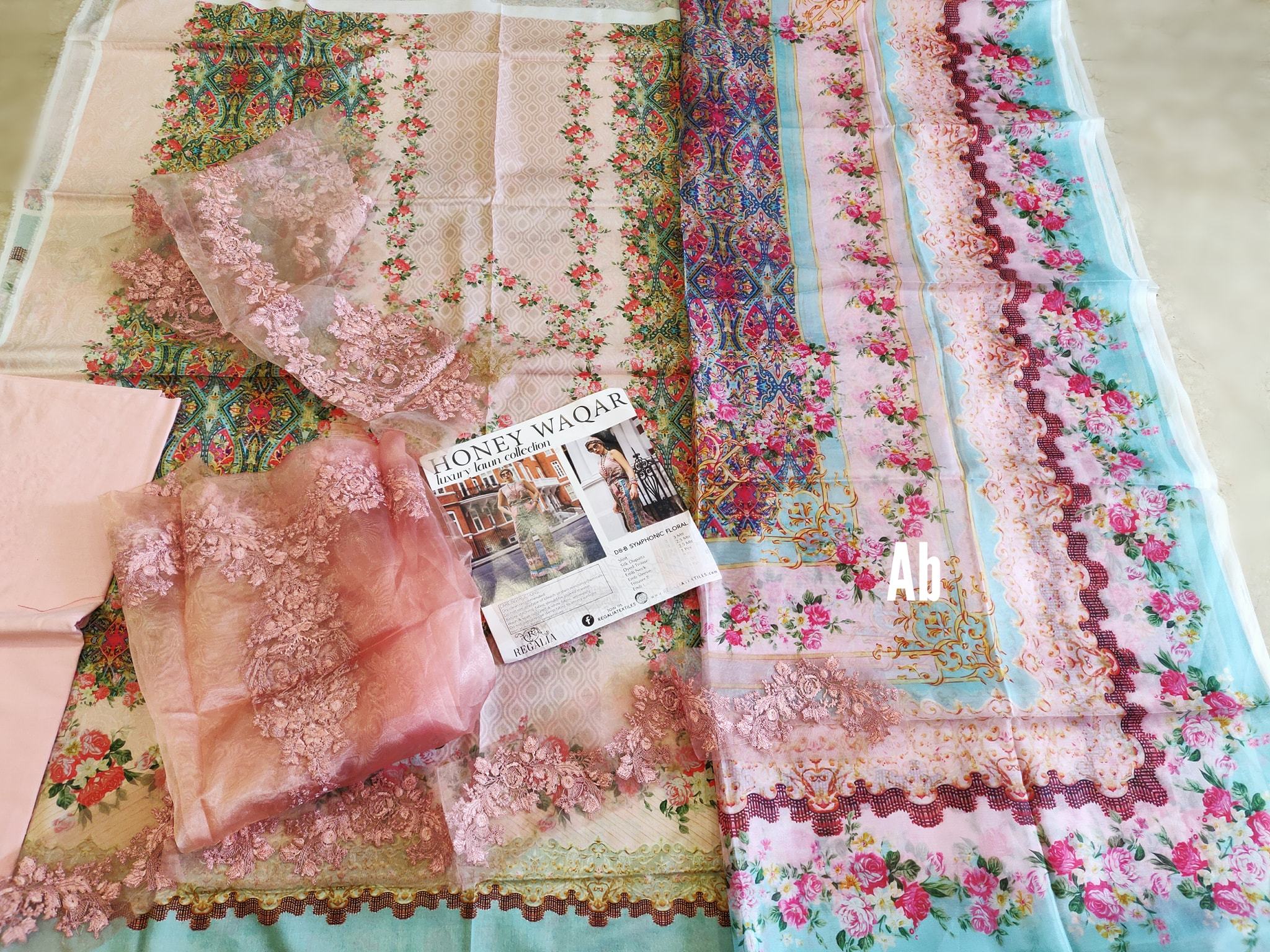 img_honey_waqar_lawn_collection_awwal_boutique_open_pic