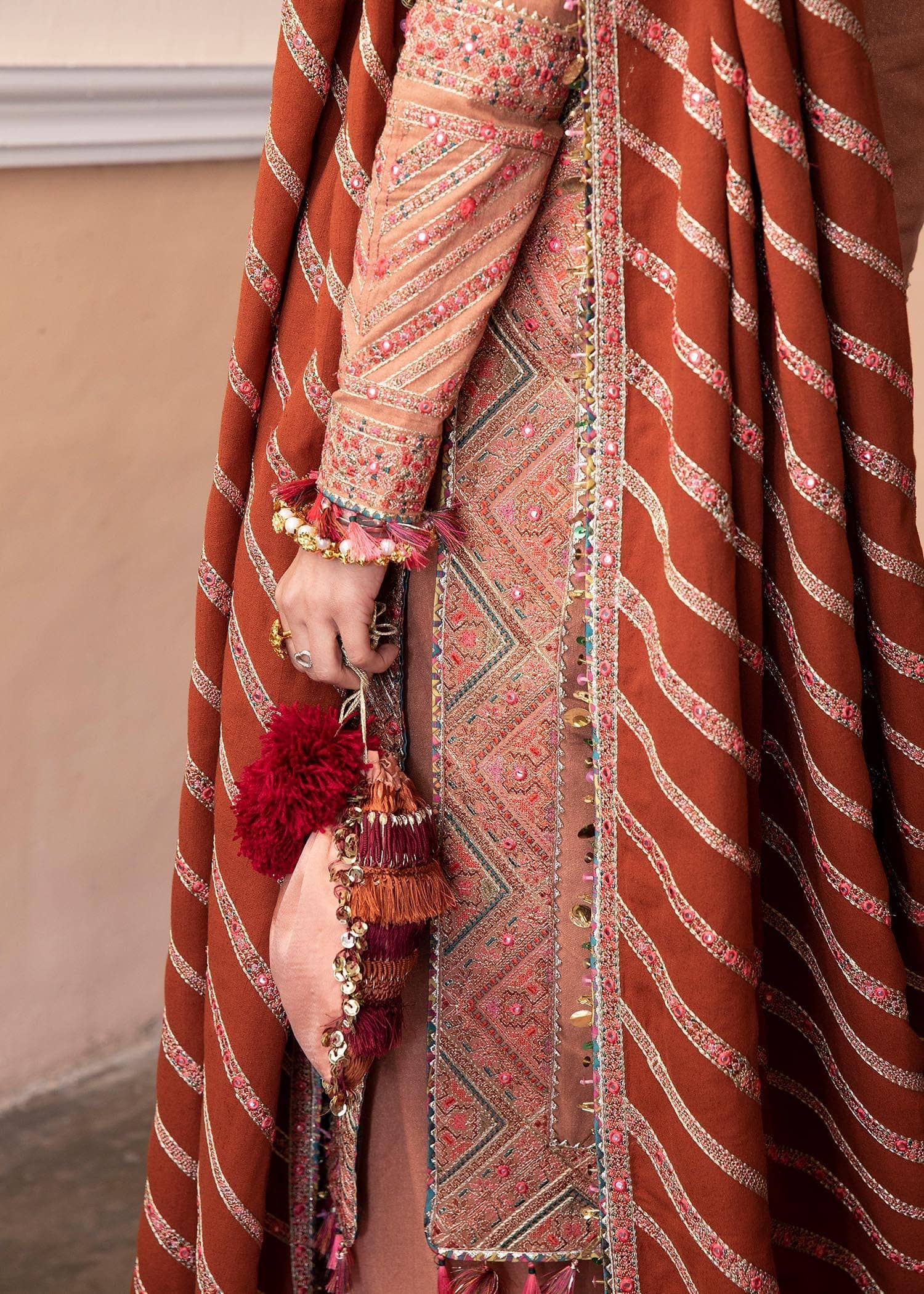 img_hussain_rehar_karandi_22_awwal_boutique