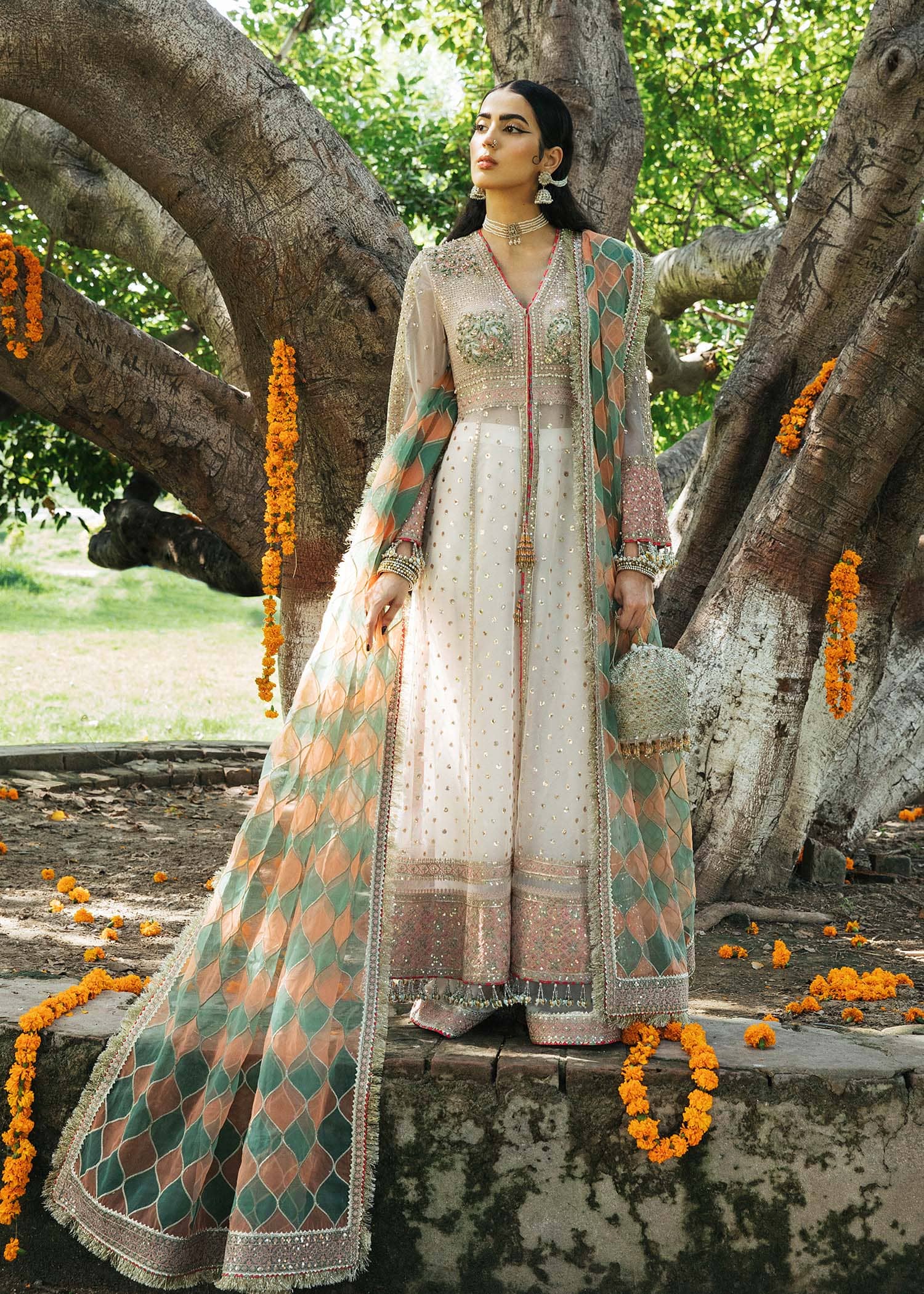 img_hussain_rehar_paar_awwal_boutique