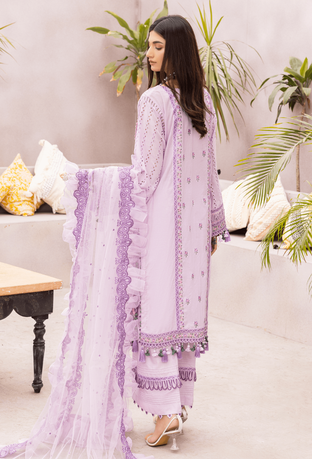 img_adans_libas_luxuriate_awwL_boutique