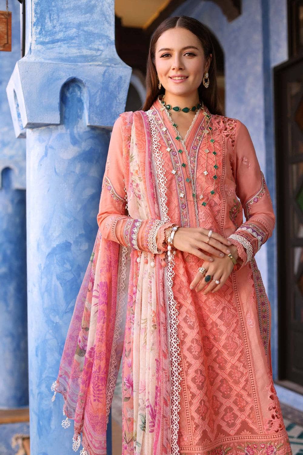 img_saadia_asad_noor_chikankari_23_awwal_boutique