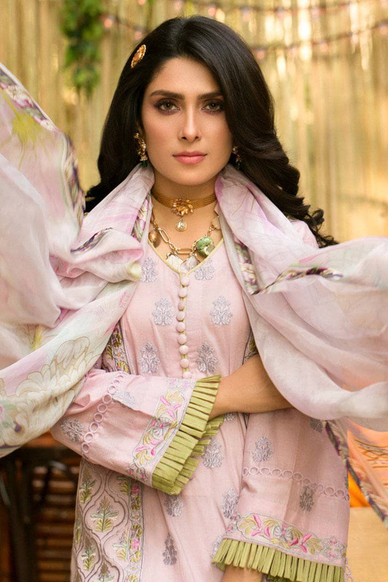 img_zoha_lawn_2021_by_ansab_jahangir_awwal_boutique