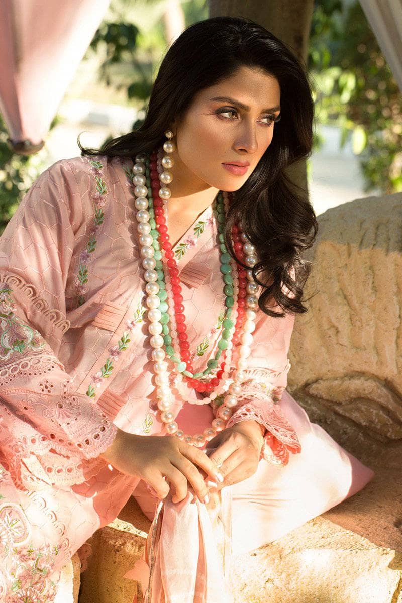 img_zoha_lawn_2021_by_ansab_jahangir_awwal_boutique