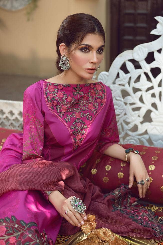 img_kinaar_lawn_by_shiza_hassan_2021_awwal_boutique