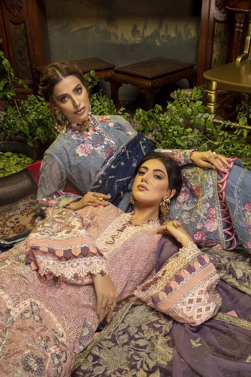 img_adans_libas_schiffli_chikankari_chiffon_awwal_boutique