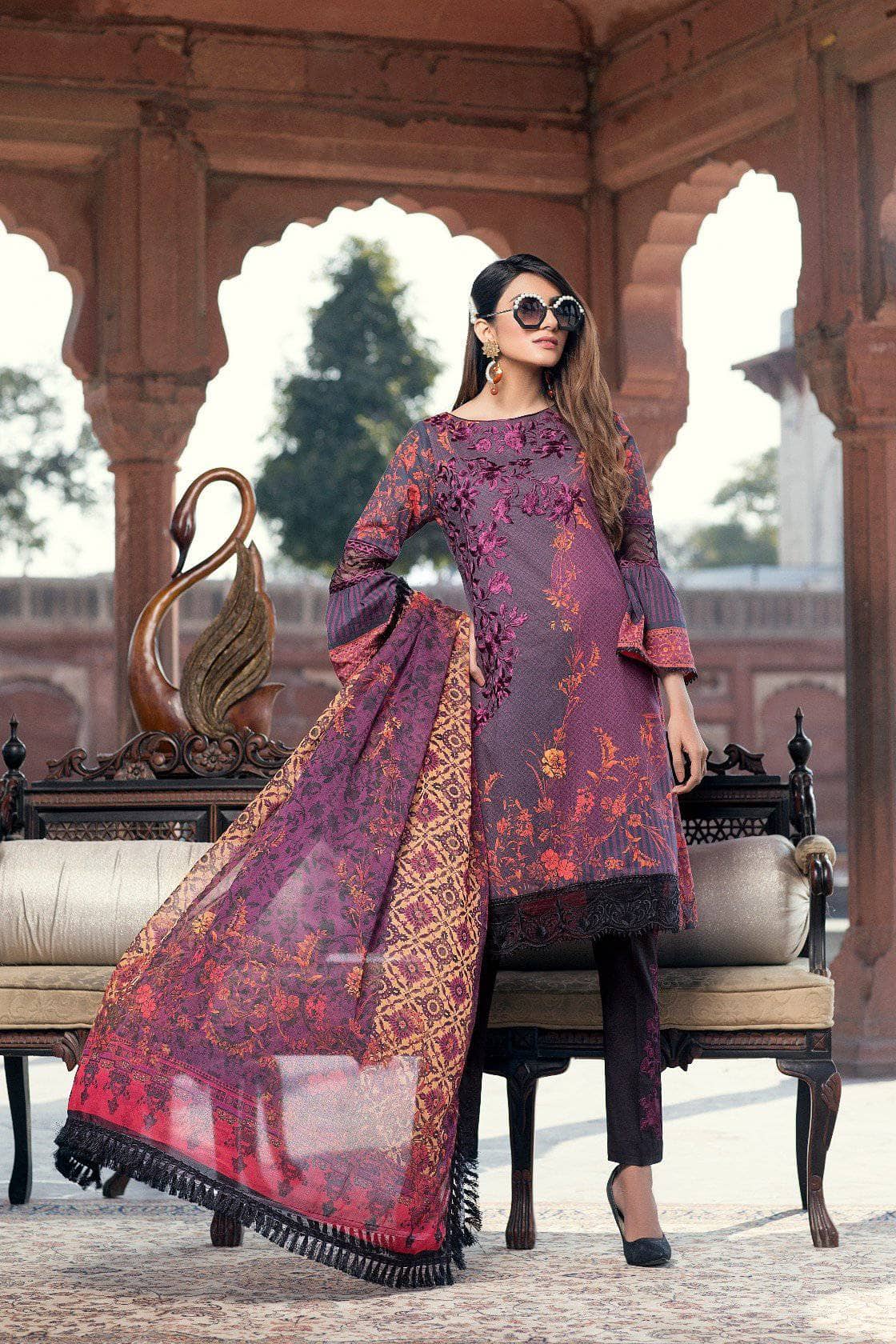 img_azure_luxury_lawn_collection_awwal_boutique