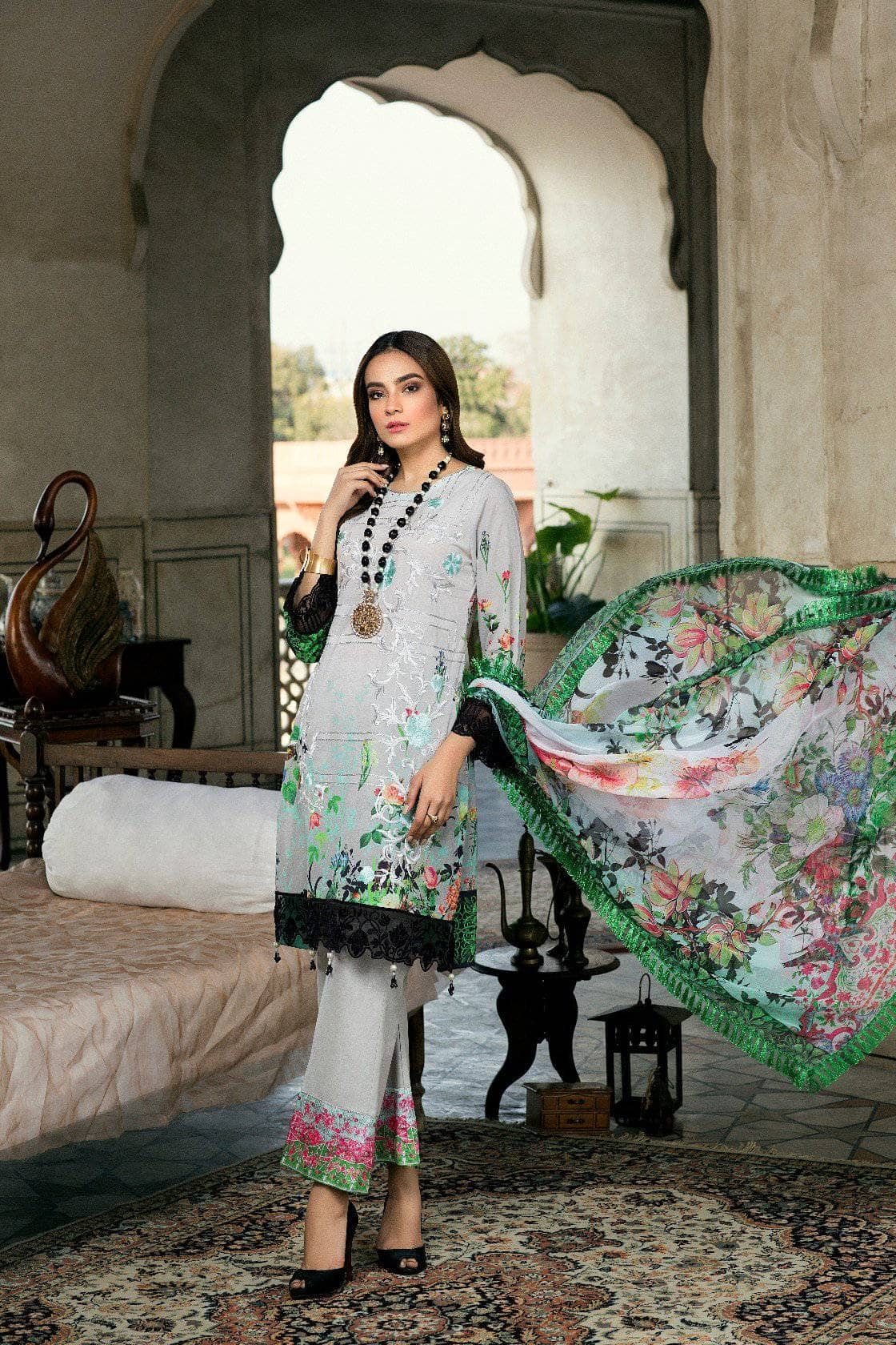 img_azure_luxury_lawn_collection_awwal_boutique
