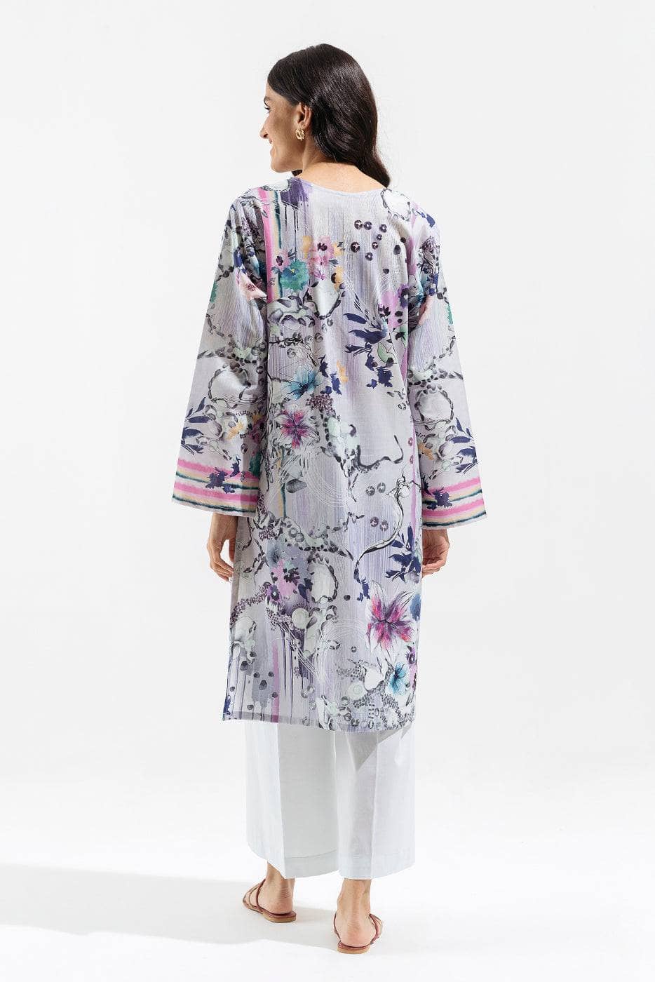 img_beechtree_lawn_23_awwal_boutique