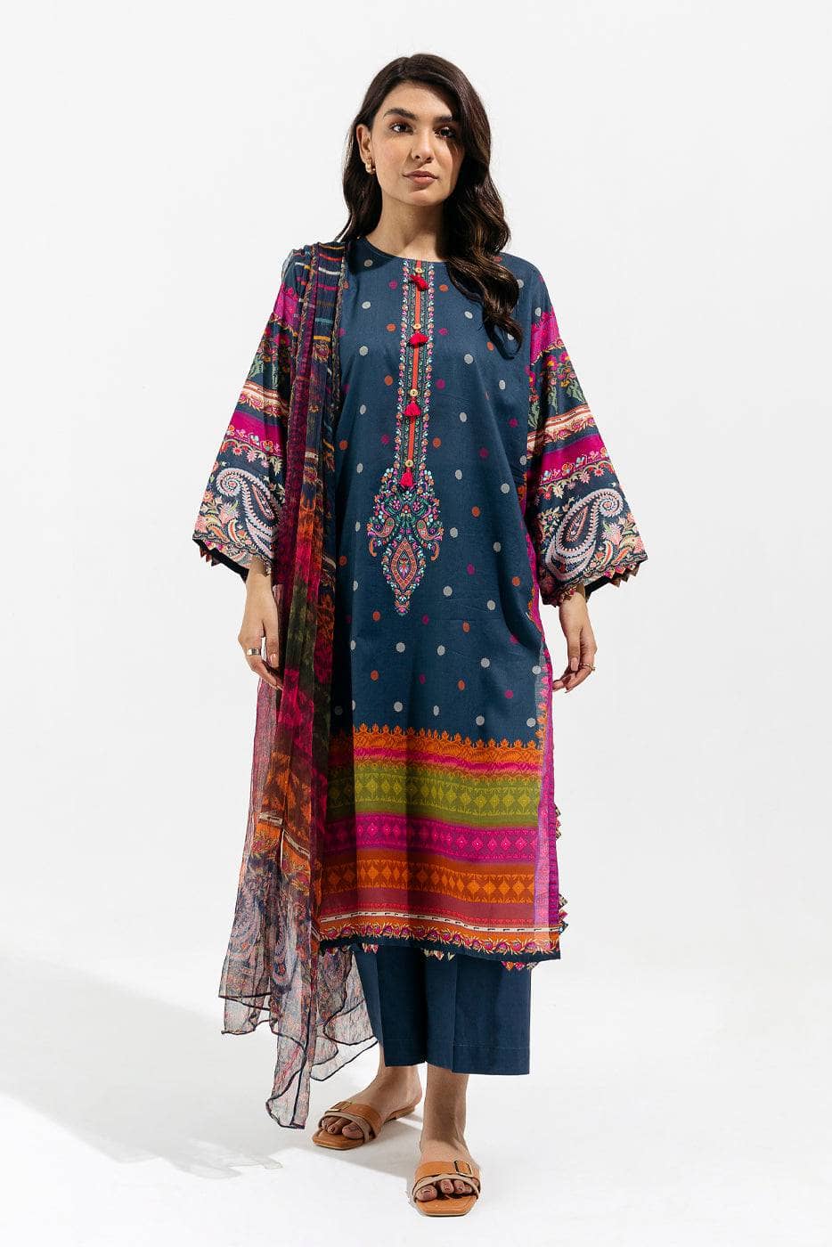 img_beechtree_lawn_23_awwal_boutique