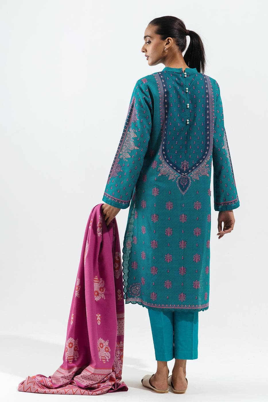 Img_beechtree_fall_winter_22_awwal_boutique