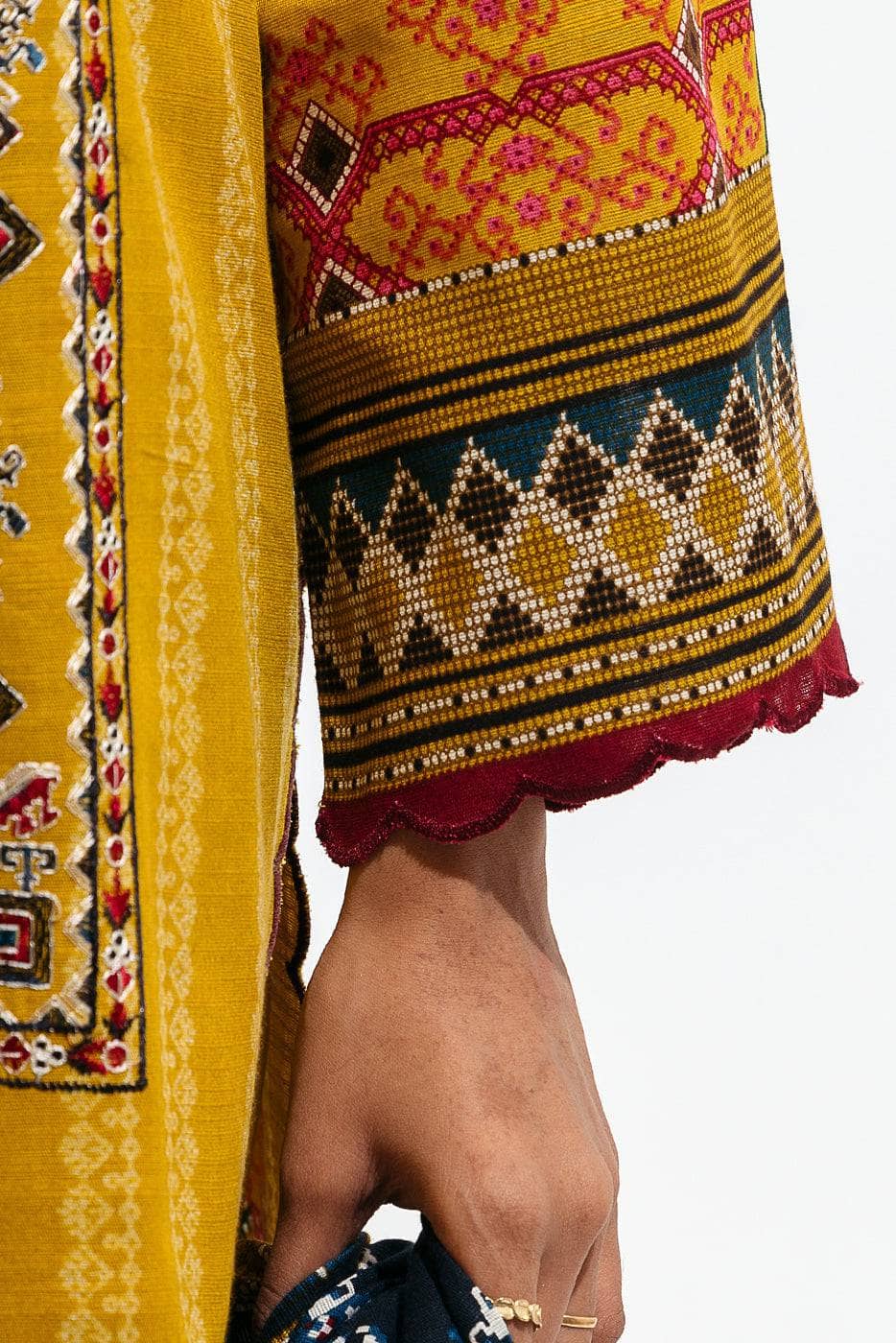 Img_beechtree_fall_winter_22_awwal_boutique