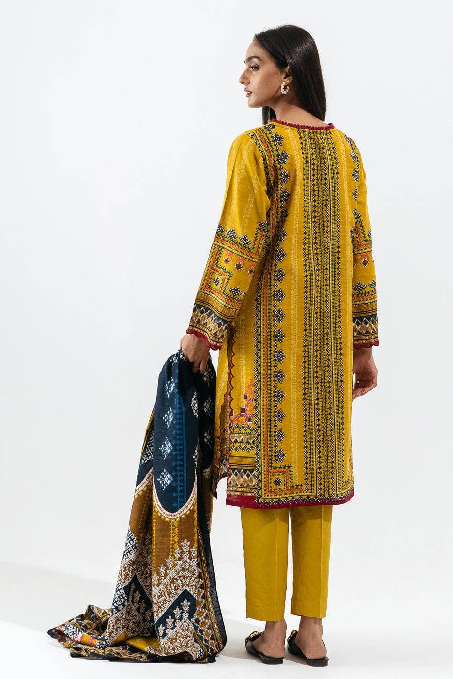 Img_beechtree_fall_winter_22_awwal_boutique