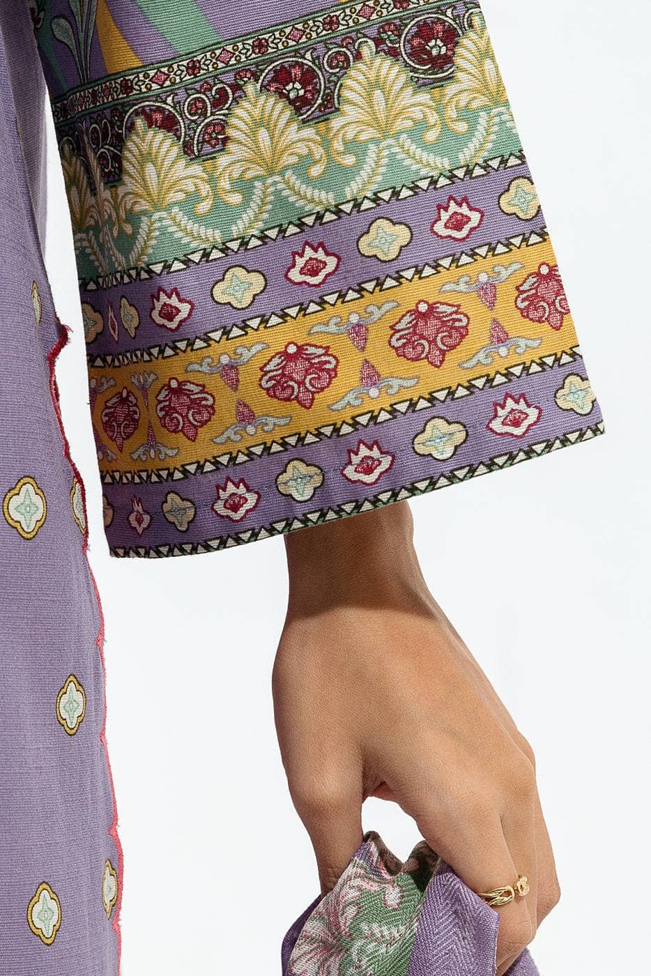 Img_beechtree_fall_winter_22_awwal_boutique