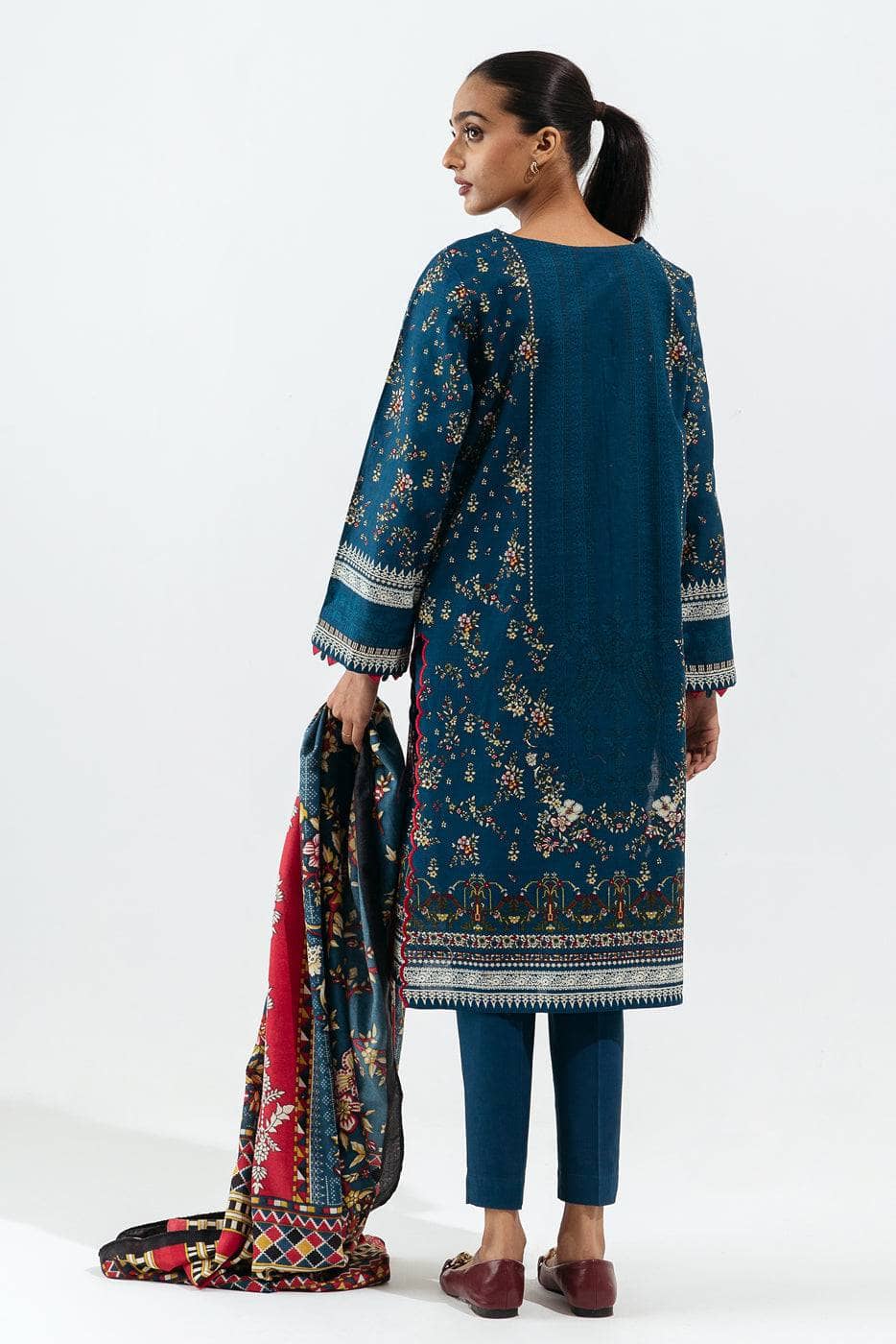 Img_beechtree_fall_winter_22_awwal_boutique