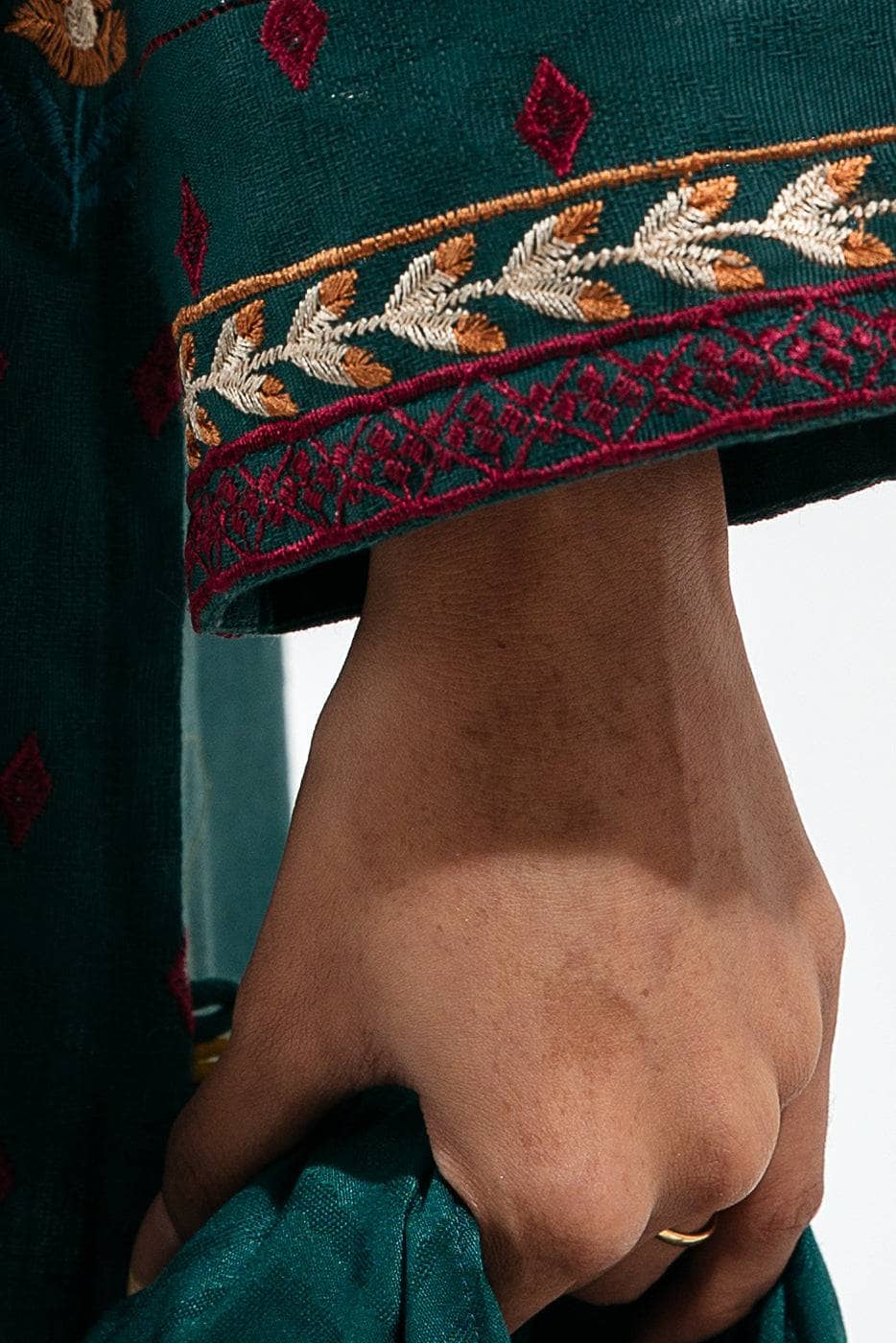 Beechtree Fall/Florence Chic-Embroidered-3P