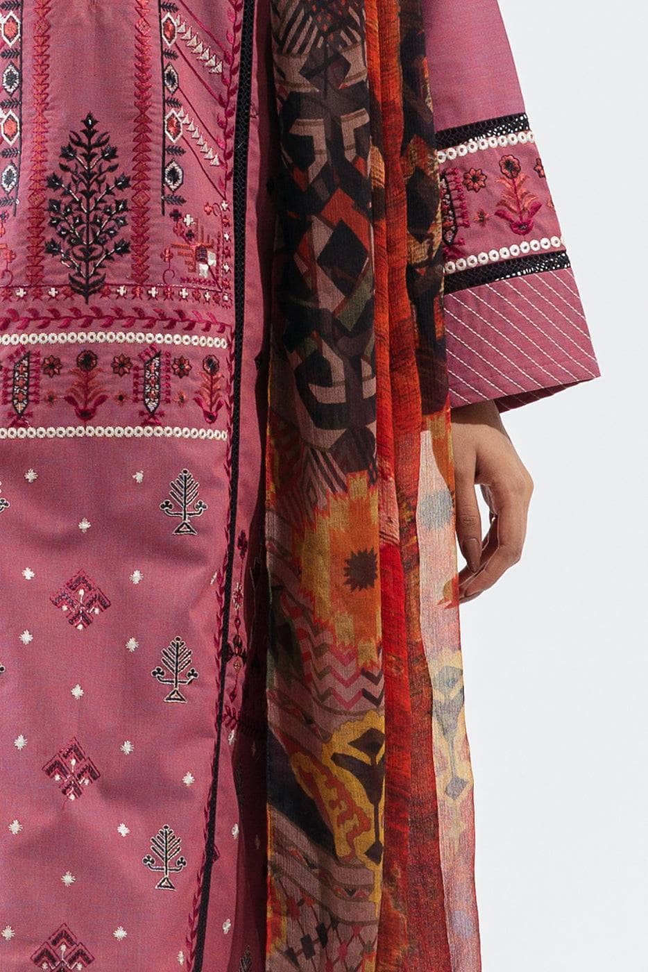 Img_beechtree_fall_winter_22_awwal_boutique