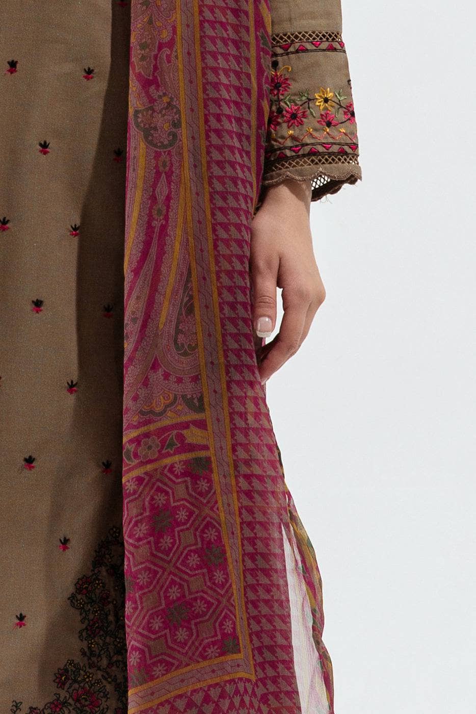 Img_beechtree_fall_winter_22_awwal_boutique