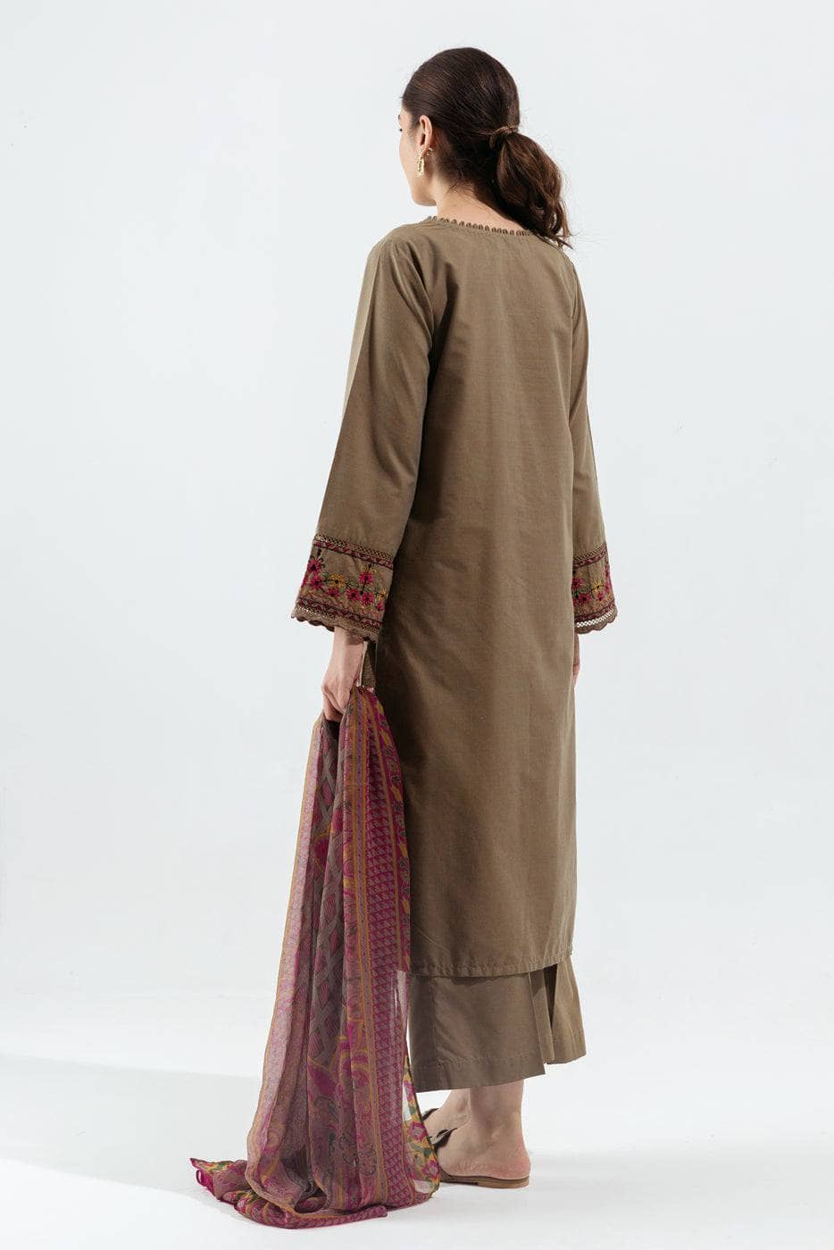 Img_beechtree_fall_winter_22_awwal_boutique